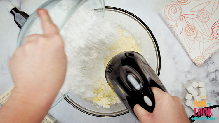 Which is better buttercream or cream cheese frosting